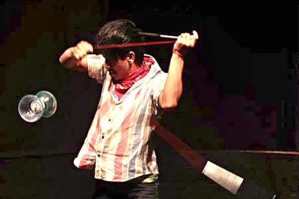 Phare Circus artist using a Diabolo