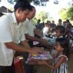 Phare Ponleu Selpak students receive packages from Friends International