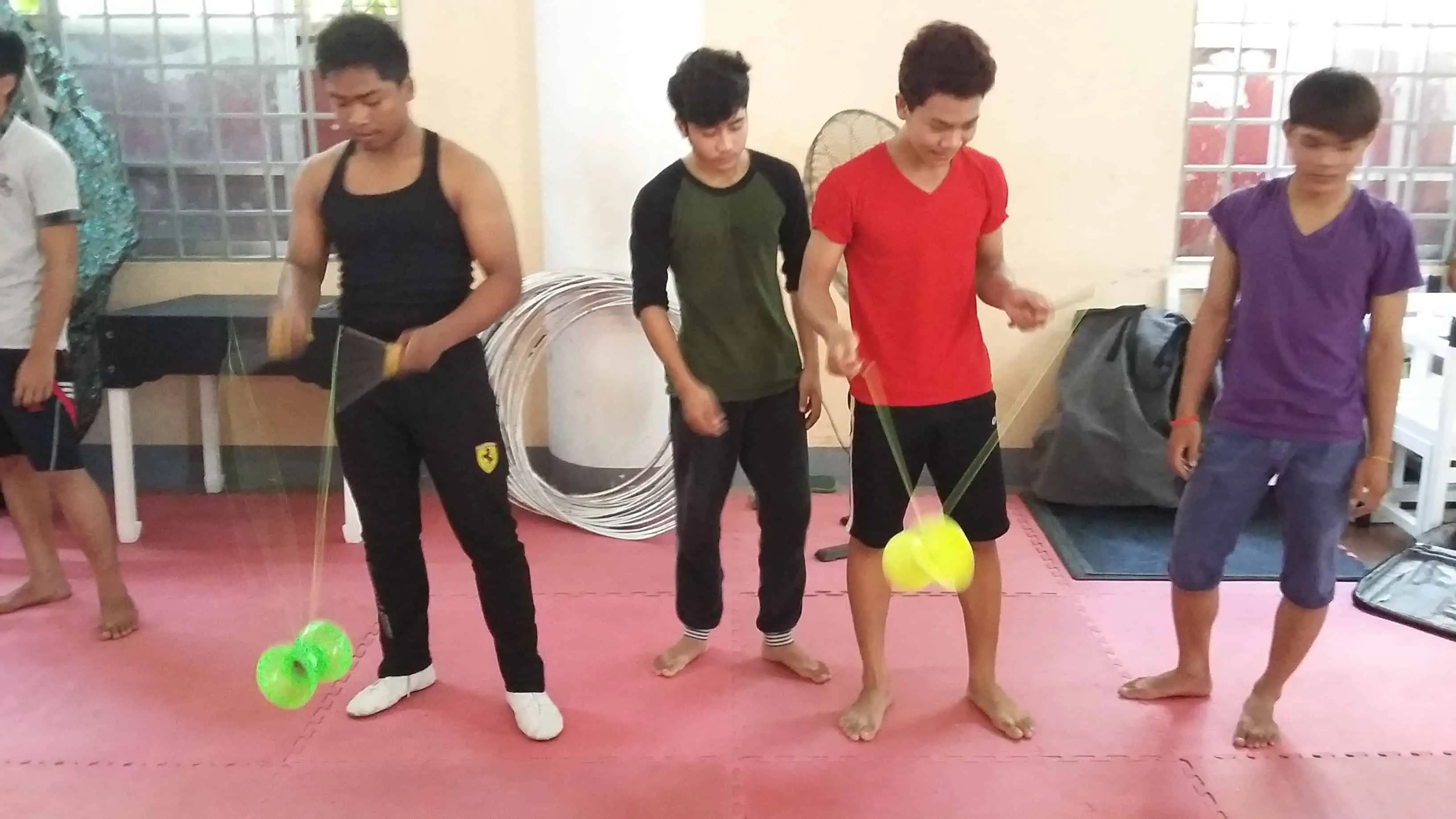 Student performers learning Diabolo at Phare Circus