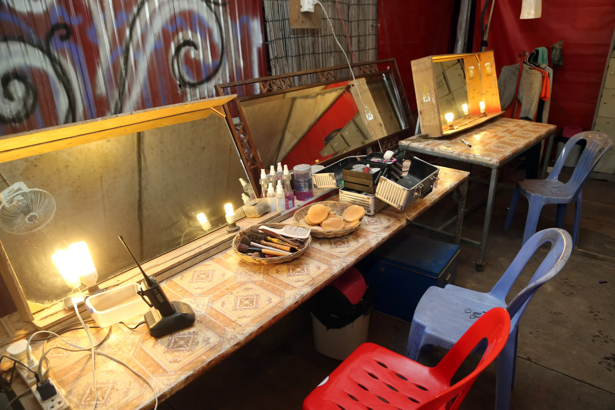 Phare Circus make-up room